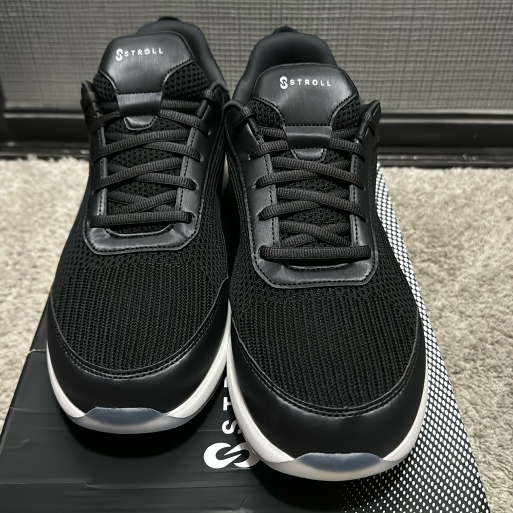 Brand new Men’s Stroll Size 13 Golf Shoes